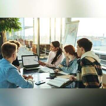 בני נוער. | שאטרסטוק