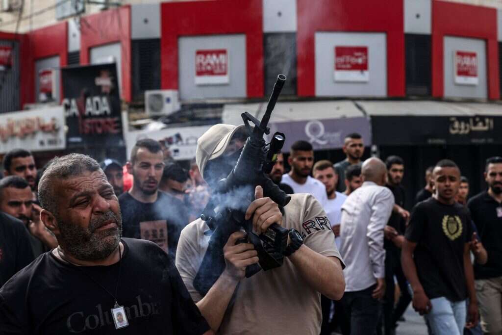 הלוויית אחד המחבלים מג'נין. | איי.אף.פי