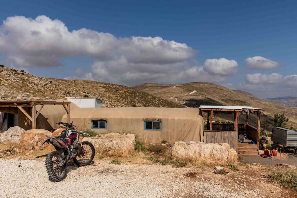שמונה פינויים, בלי דרמה. | נעמה שטרן שמונה פינויים, בלי דרמה. | נעמה שטרן