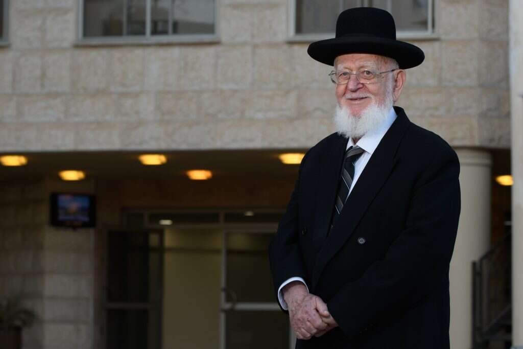 שיחת טלפון משנת חיים. הרב צפניה דרורי. | אייל מרגולין, ג'יני שיחת טלפון משנת חיים. הרב צפניה דרורי. | אייל מרגולין, ג'יני