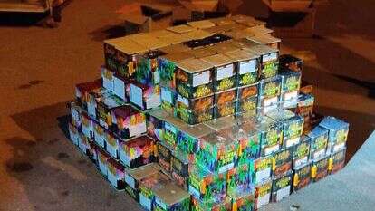 חלק מהכוורות שנתפסו. | דוברות המשטרה