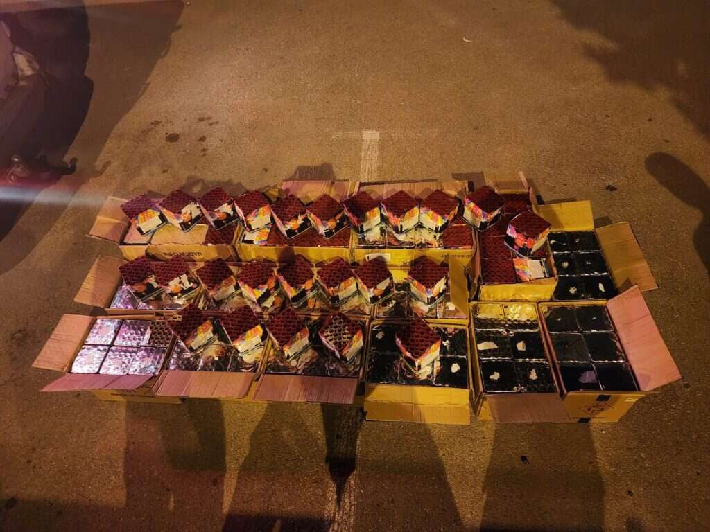 חלק מהכוורות שנתפסו. | דוברות המשטרה