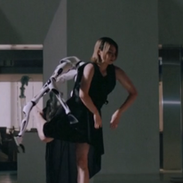 ריקוד עם זרועות רובוטית. | REUTERS / JST ERATO INAMI JIZAI-BODY PROJECT, INFORMATION SOMATICS LAB; RCAST, UNIVERSITY OF TOKYO AND YAMANAKA LAB; IIS, UNIVERSITY OF TOKYO