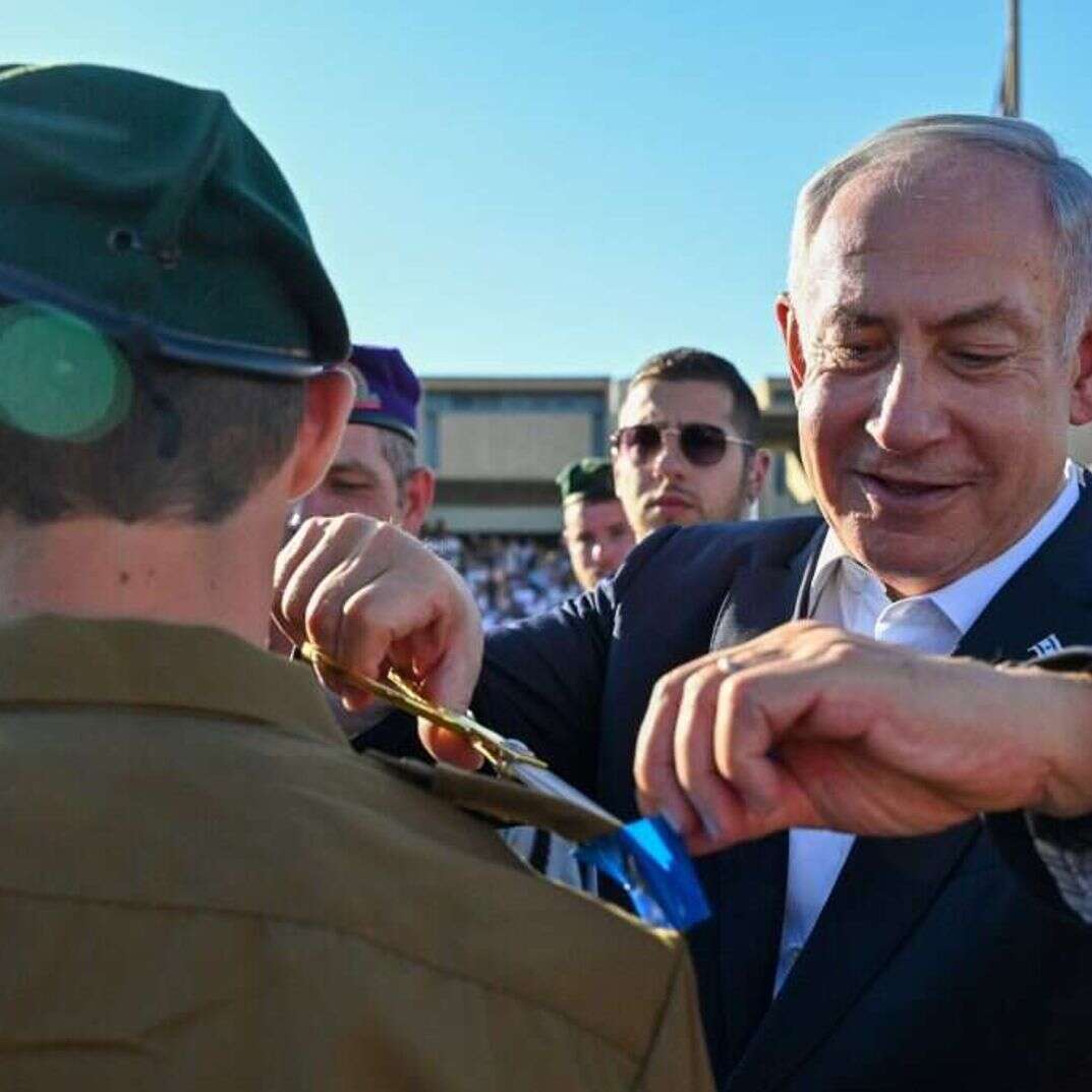 ראש הממשלה בנימין נתניהו בטקס סיום קורס קצינים בבה"ד 1. | קובי גדעון, לע"מ