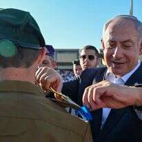 ראש הממשלה בנימין נתניהו בטקס סיום קורס קצינים בבה"ד 1. | קובי גדעון, לע"מ