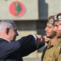 ראש הממשלה בנימין נתניהו בטקס סיום קורס קצינים בבה"ד 1. ארכיון | קובי גדעון, לע"מ