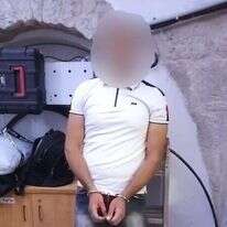 אחד העצורים בחשד להסתה ותמיכה בטרור בהר הבית, הבוקר. | דוברות המשטרה