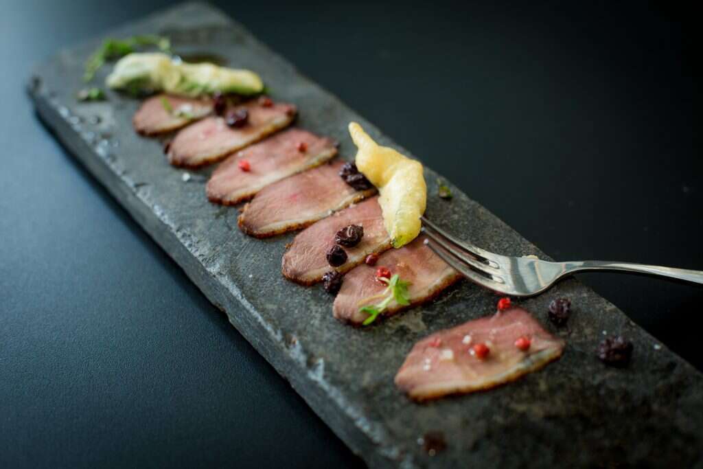 לבשל לפי האורחים. מנות של צוק. | אריק סולטן