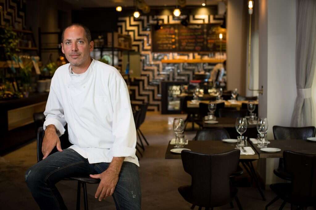 חייתי רחוק מרוח. צוק ב– 2016. ניר צוק. | אריק סולטן