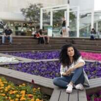 טל בדיחי. | אבישג שאר־ישוב. איפור: מיכל אזאצ'י