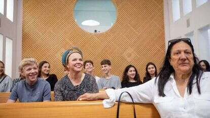 הרבנית מיכל נגן (במרכז) בדיון בבג"ץ בעניין שירות בנות ביחידות קרביות, ביום שלישי. | יונתן זינדל, פלאש 90