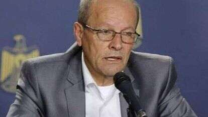 קאדרי אבו בכר. | מסך