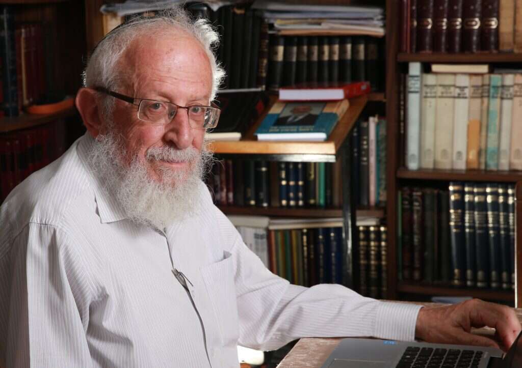 הרב ישראל רוזן. | מרים צחי