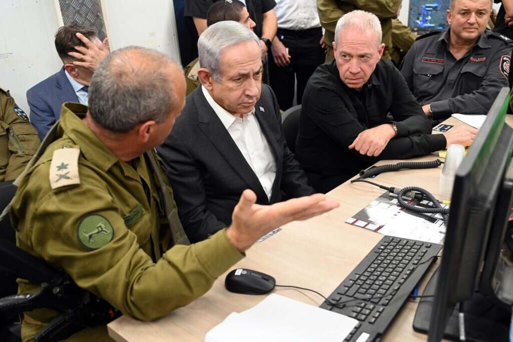 נתניהו וגלנט בהערכת מצב בבסיס סאלם. | חיים צח / לע"מ