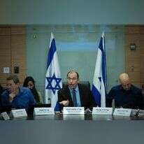 יו"ר ועדת חוקה ח"כ שמחה רוטמן בהצבעה על צמצום עילת הסבירות, היום. | יונתן זינדל, פלאש 90