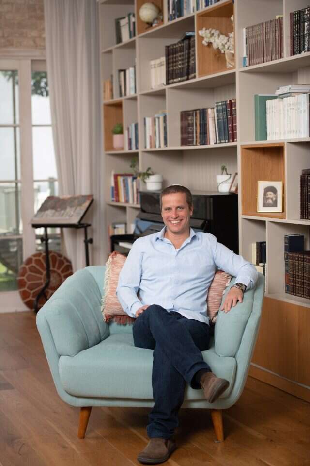 אורי סובוביץ. | שריה דיאמנט אורי סובוביץ. | שריה דיאמנט