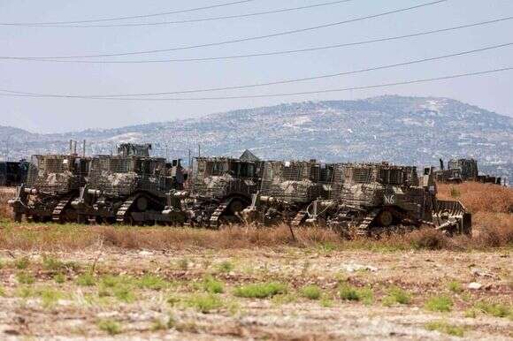 כלים הנדסיים של צה"ל בסמוך לג'נין. | AFP כלים הנדסיים של צה"ל בסמוך לג'נין. | AFP