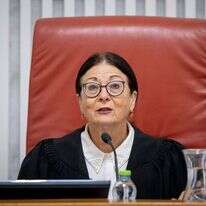 אסתר חיות. | יונתן זינדל, פלאש 90