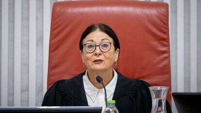 אסתר חיות. | יונתן זינדל, פלאש 90