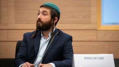 צבי סוכות. | שריה דיאמנט