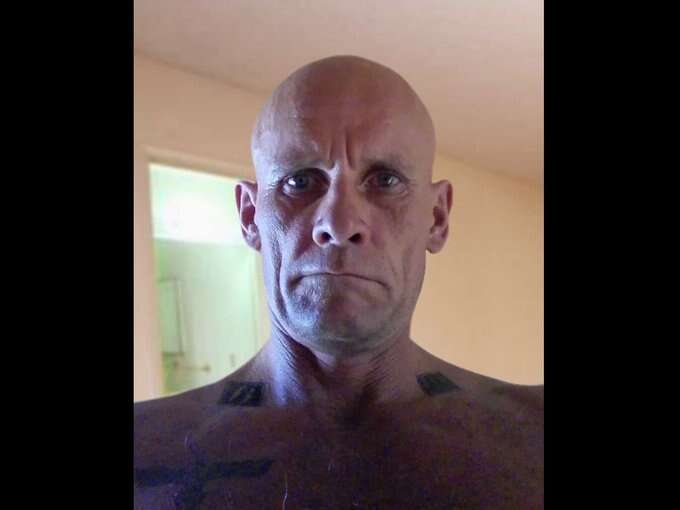 דימיטרי אוטקין.