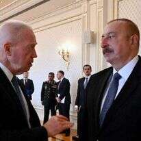 שר הביטחון יואב גלנט ומקבילו מאזרביג'ן. | נועם אמיר