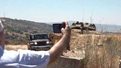 עימות בגבול לבנון על עיתונאים לבנונים. | מסך