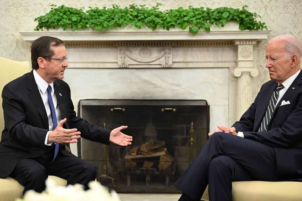 הרצוג וביידן במהלך פגישתם בבית הלבן. | Mandel NGAN / AFP