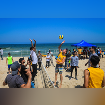 שליח האיחוד על חוף הים בעזה. | מסך מטוויטר