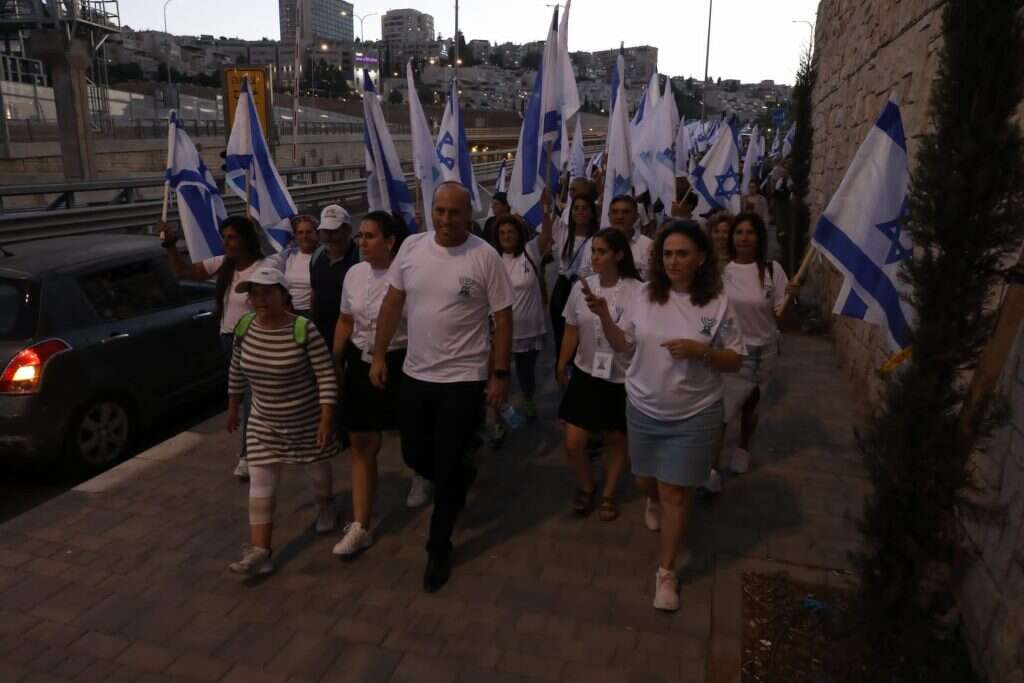 תנועת הנוער בית"ר צועדת בירושלים. | יוני זוננשיין