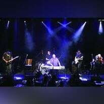 מצליח לרתק ולענג ולהקרין כנות ואותנטיות ישראלית. אריאל הורוביץ. | מסך