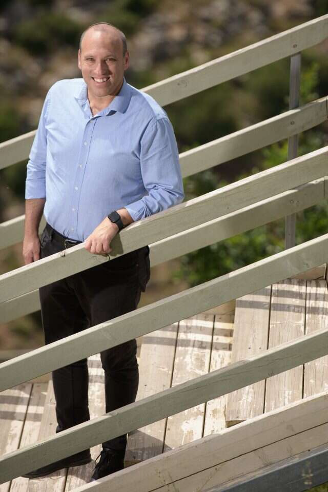 יגאל ברנד. | שריה דיאמונט