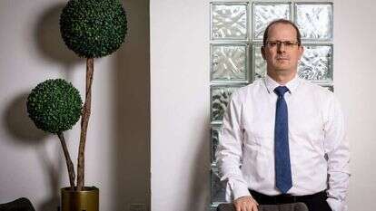 רז נזרי. | אריק סולטן