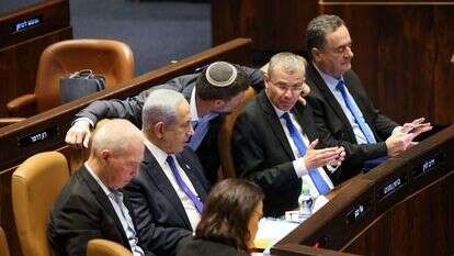 כץ, לוין, סמוטריץ', נתניהו וגלנט בהצבעה על צמצום עילת הסבירות. | נועם מושקוביץ - דוברות הכנסת