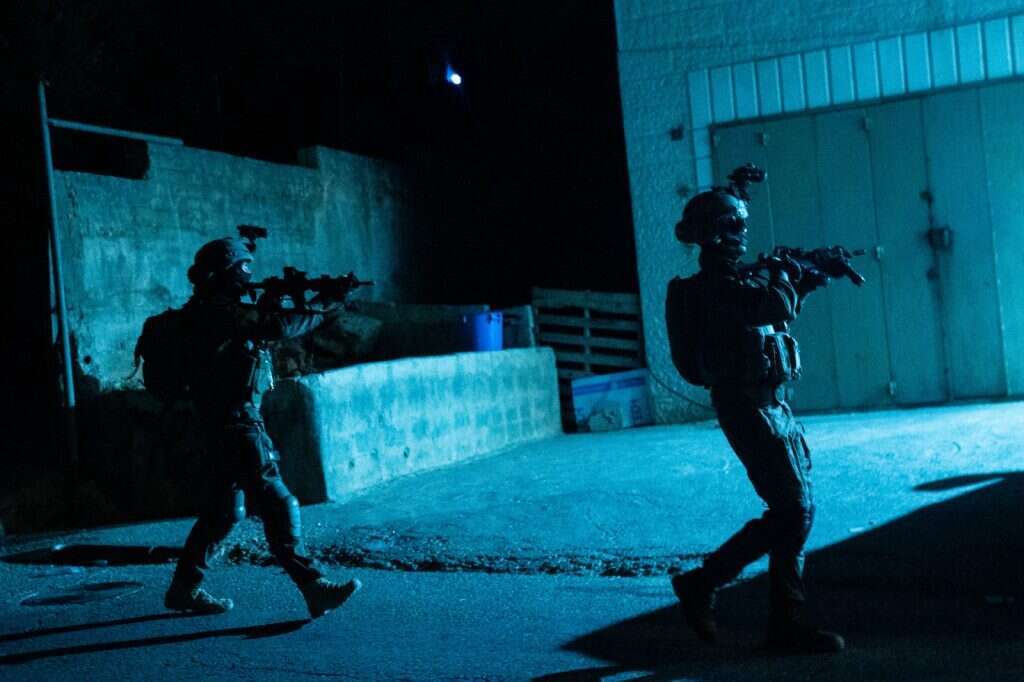 לוחמי צה"ל במבצע המעצרים הלילה. | דובר צה"ל לוחמי צה"ל במבצע המעצרים הלילה. | דובר צה"ל