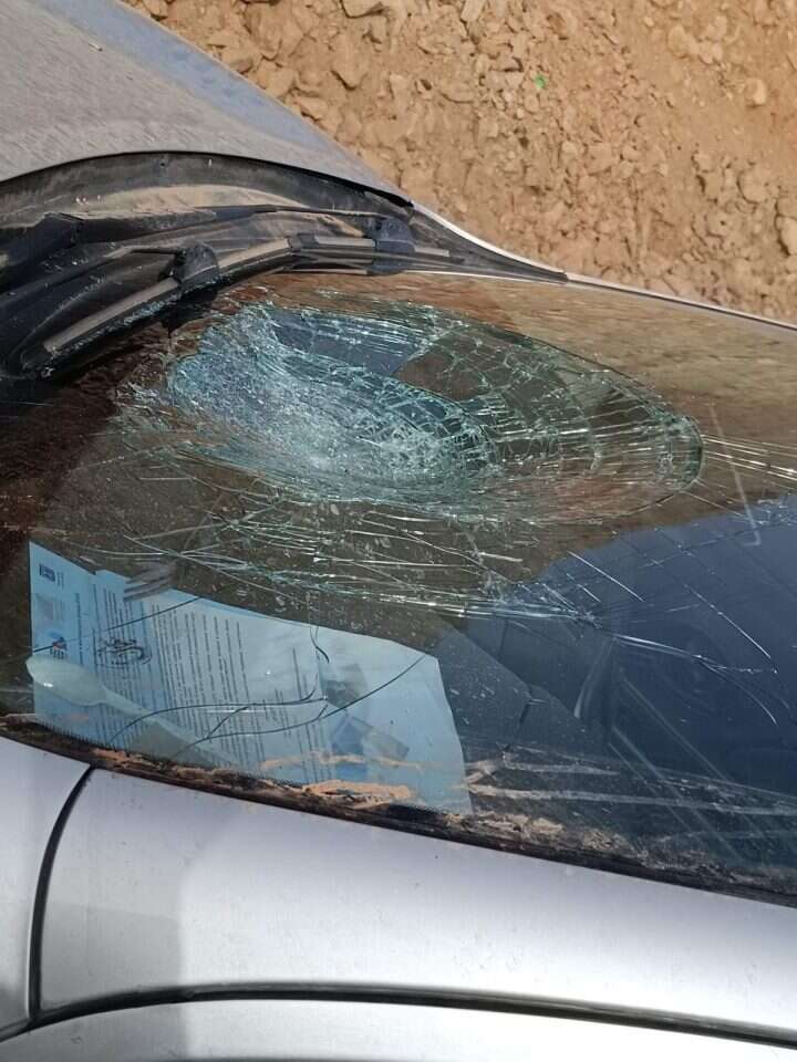 רכב שנפגע מאבנים בבקעת הירדן, ארכיון. | דוברות