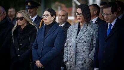 שרת ההסברה גלית דיסטל-אטבריאן ונשיאת בית המשפט העליון אסתר חיות. | יונתן זינדל, פלאש 90