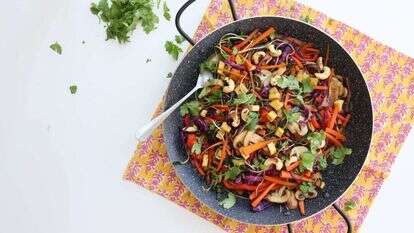 מוקפץ של טופו בכל הצבעים. | אפרת ליכטנשטט מוקפץ של טופו בכל הצבעים. | אפרת ליכטנשטט