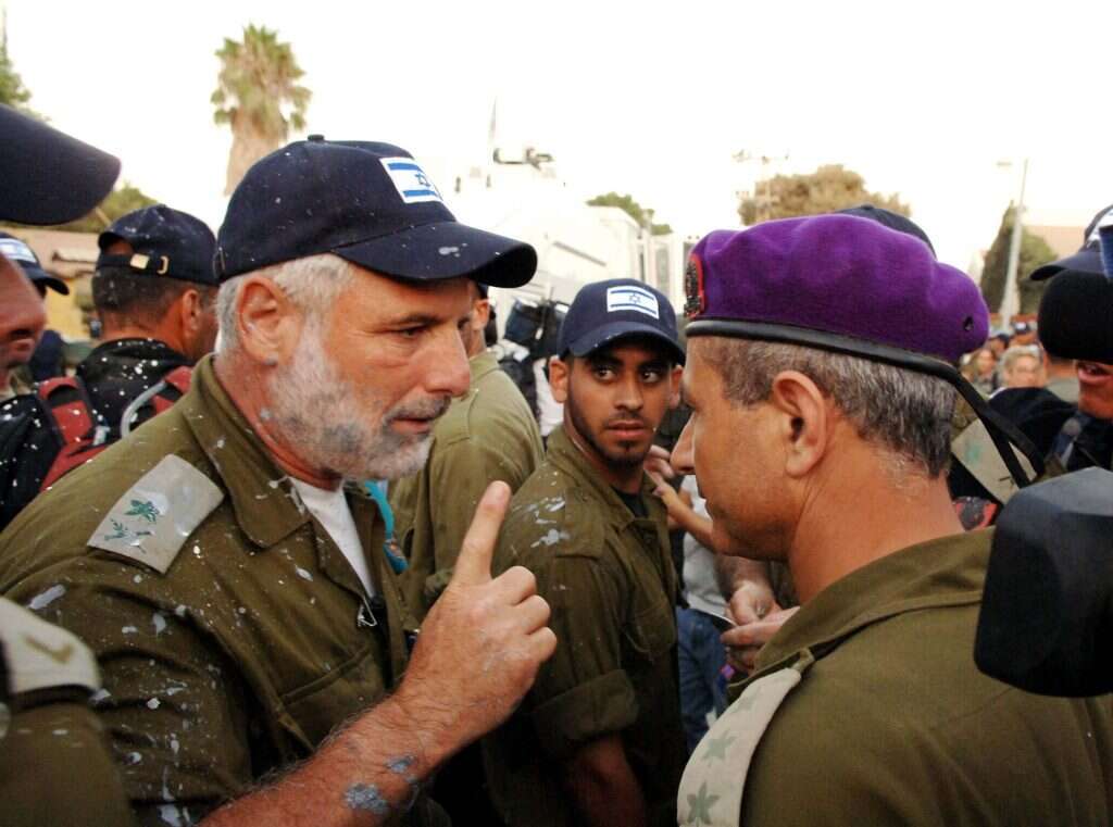 הראל עם הכוחות המפנים בגוש קטיף. | משה מילנר, לע"מ הראל עם הכוחות המפנים בגוש קטיף. | משה מילנר, לע"מ