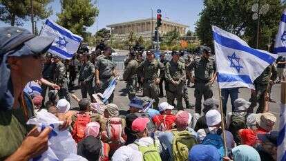 הפגנה ליד הכנסת, השבוע. | חיים גולדברג, פלאש 90