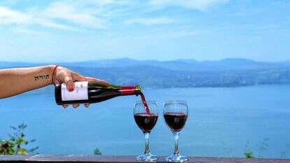 רוח על המים