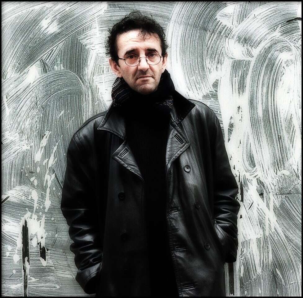 משתלח במדינות וממשלות מושחתות. רוברטו בולניו, 2003. | גטי אימג'ס משתלח במדינות וממשלות מושחתות. רוברטו בולניו, 2003. | גטי אימג'ס