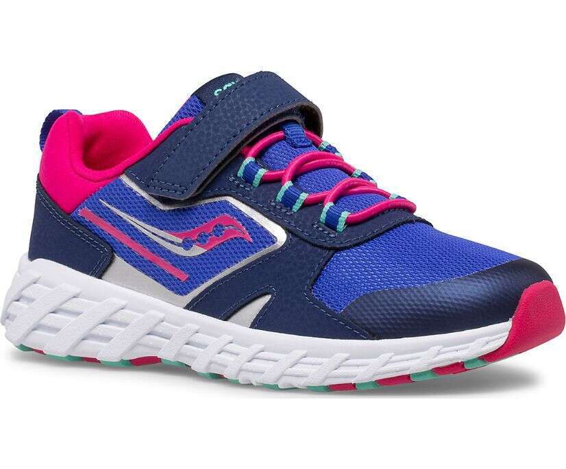 נעליים של חברת הוקה לילדות. | יח"צ נעליים של חברת הוקה לילדות. | יח"צ