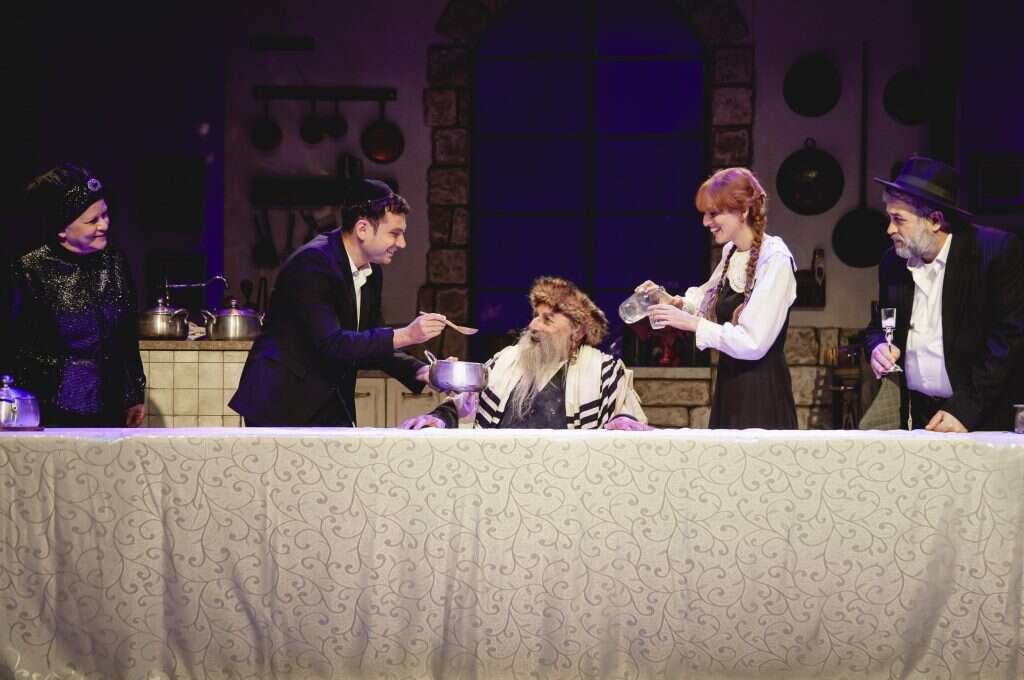 בבצ'יק בבית לסין. | ישעיה פיינברג