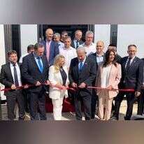 ראש הממשלה בנימין נתניהו ורעייתו שרה יחד עם שרת התחבורה מירי רגב, שר האוצר בצלאל סמוטריץ', שר האנרגיה והתשתיות ושר התחבורה לשעבר ישראל כ"ץ בטקס השקת הקו האדום של הרכבת הקלה. קובי גדעון - לע"מ