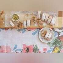 מגולגלות לוטוס ופיסטוקים. | ליכטנשטט אפרת