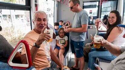 חוגגים את נסיעות הבכורה של הרכבת הקלה. | אבשלום ששוני, פלאש 90