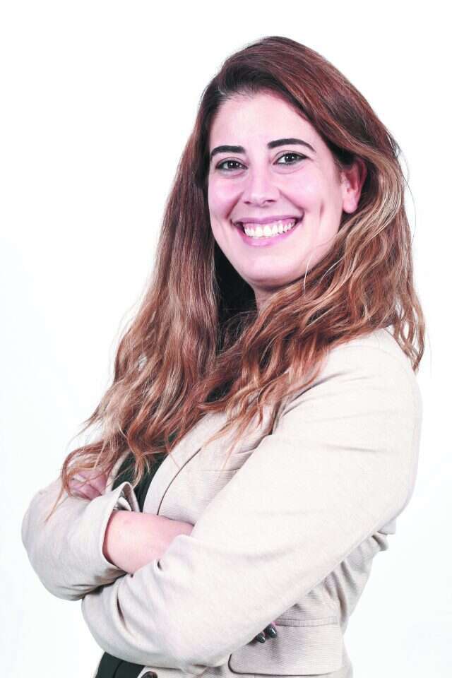 לורן דגן עמוס. | מיקי בן ארי מזרחי