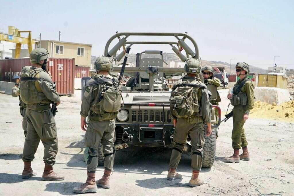 כוחות צה"ל ומפקדי אוגדת יהודה ושומרון, ארכיון. | דובר צה"ל כוחות צה"ל ומפקדי אוגדת יהודה ושומרון, ארכיון. | דובר צה"ל