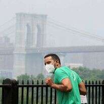 עדיין טוב להיות כאן יהודי, אבל יש סערה באופק. ניו־יורק. | רויטרס